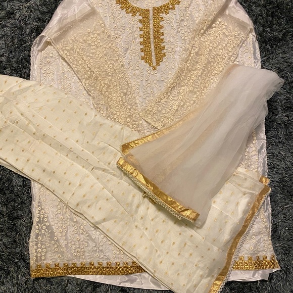 3 Pce. Semi Stitched Indian/Pakistani Suit - Picture 1 of 1